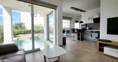 3 bedroom apartment in Njivice, Croatia