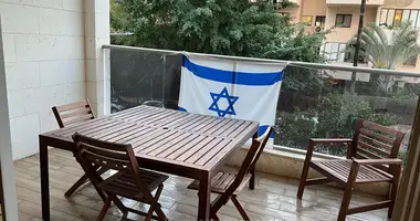4 room villa in Raanana, Israel