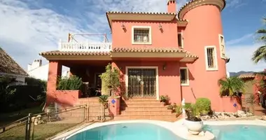 Haus 3 Schlafzimmer in Marbella, Spanien