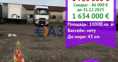 Коммерческое помещение 10 000 м² в Karnobat, Болгария
