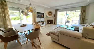 3 bedroom apartment in San Pedro Alcantara, Spain