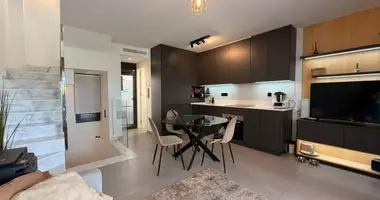 4 bedroom apartment in Guardamar del Segura, Spain