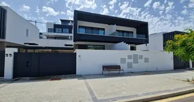 3 bedroom house in Estepona, Spain