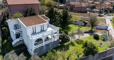 Dom 4 pokoi w Tivat, Czarnogóra