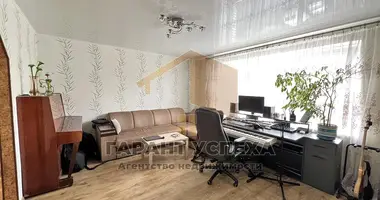 Apartamento 3 habitaciones en Muchaviecki sielski Saviet, Belarús
