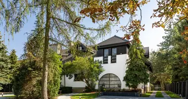 Квартира в Варшава, Польша