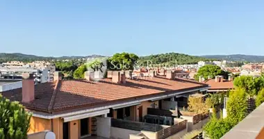 Reihenhaus 5 zimmer in Lloret de Mar, Spanien