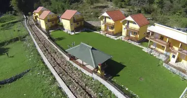 Hotel 420 m² in Obzovica, Montenegro