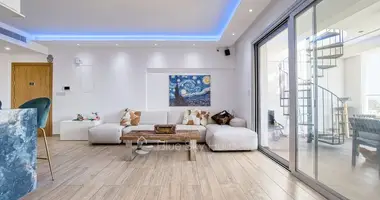 Penthouse 3 chambres dans Limassol, Chypre