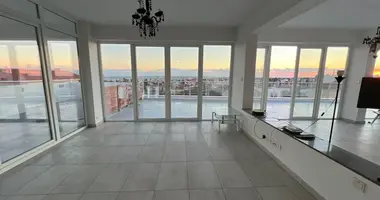 Mieszkanie 3 pokoi w Limassol, Cypr