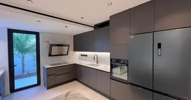 Haus 7 Schlafzimmer in Strovolos, Zypern