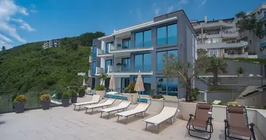 Villa 14 chambres dans Budva, Monténégro