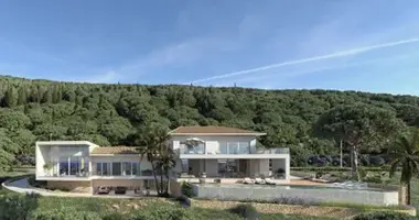 6 bedroom house in Spain