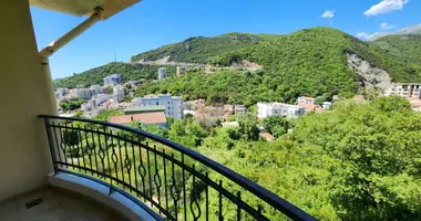 Apartamento 4 habitaciones en Becici, Montenegro