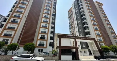 Квартира 2 комнаты в Эрдемли, Турция