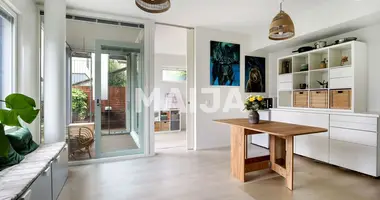 Apartamento en Helsinki sub region, Finlandia