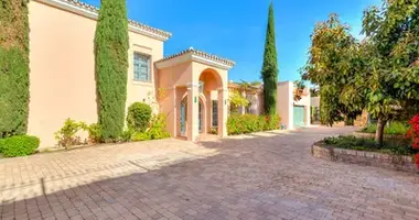 6 bedroom house in Benahavis, Spain