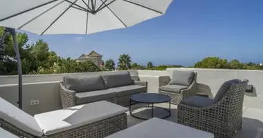 5 bedroom house in Artola, Spain