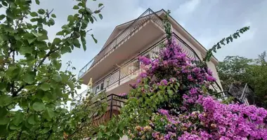 5 bedroom house in Montenegro