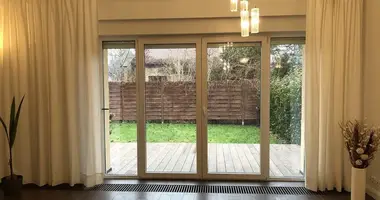 Дом 6 комнат в Варшава, Польша