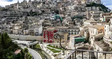 Дом 20 спален в Рагуза, Италия