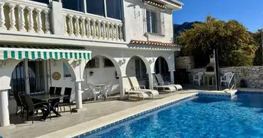 4 bedroom house in Dos Hermanas, Spain