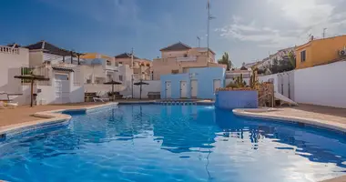 Szeregowiec 3 pokoi w Torrevieja, Hiszpania