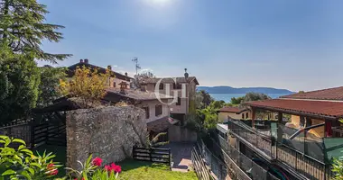 Villa 4 zimmer in Gargnano, Italien