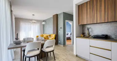 Apartamento 3 habitaciones en Becici, Montenegro