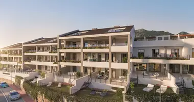 2 bedroom apartment in Benalmadena, Spain