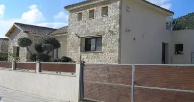 Haus 3 Schlafzimmer in Foinikaria, Zypern