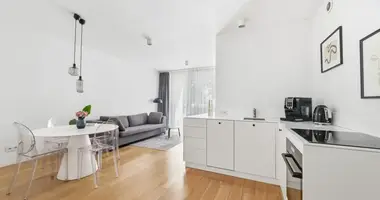 Apartamento 3 habitaciones en Varsovia, Polonia