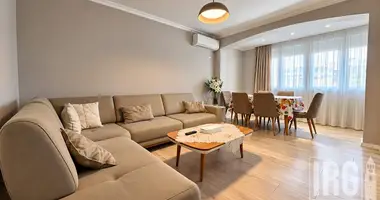 Wohnung 3 zimmer in Tirana, Albanien