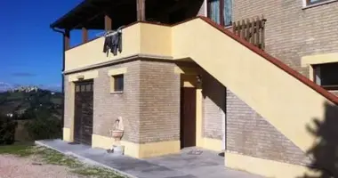 Maison 8 chambres dans Terni, Italie