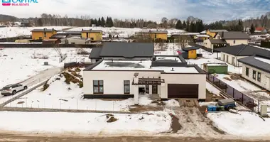 Дом в Lindiniskes, Литва