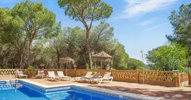 4 bedroom apartment in San Pedro Alcantara, Spain