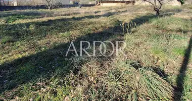 Terrain dans Omisalj, Croatie