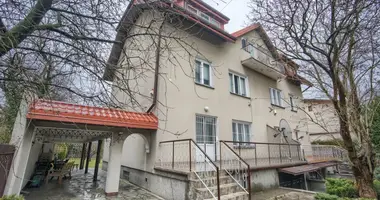 Casa en Varsovia, Polonia