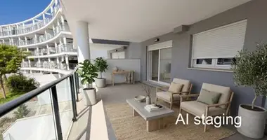 2 bedroom apartment in Manilva, Spain
