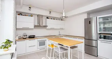 Appartement 3 chambres dans Minsk, Bélarus