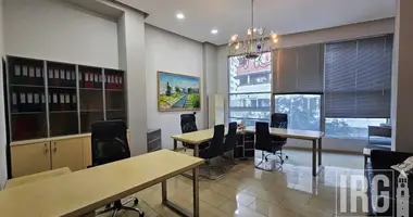 Büro 50 m² in Tirana, Albanien