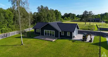 Haus 4 zimmer in Libau, Lettland