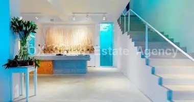 Офис 350 м² в муниципалитет Лимасол, Кипр