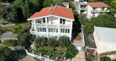 Casa 4 habitaciones en Sutomore, Montenegro