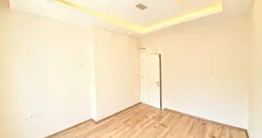 Mieszkanie 4 pokoi w Alanya, Turcja