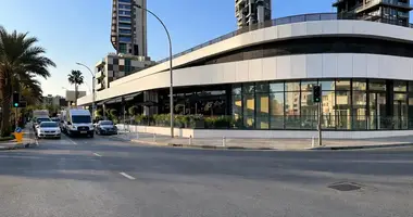 Tienda 544 m² en Germasogeia, Chipre