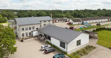 Revenue house 2 539 m² in Vilanu pagasts, Latvia