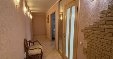 Mieszkanie 3 pokoi w Baranowicze, Białoruś