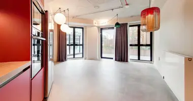 4 bedroom apartment in London, United Kingdom