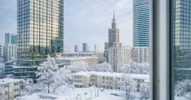 Mieszkanie 3 pokoi w Warszawa, Polska